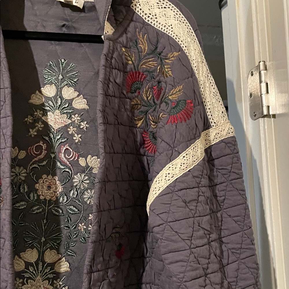 POL Quilted Jacket with Embroidered Floral Design - Gray and Cream - Picture 4 of 15
